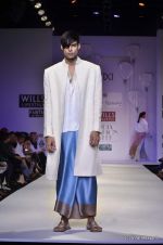 Model walk the ramp for Wendell Rodericks Show at Wills Lifestyle India Fashion Week 2012 day 1 on 6th Oct 2012 (62).JPG